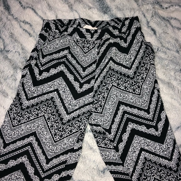 pants - Picture 2 of 5